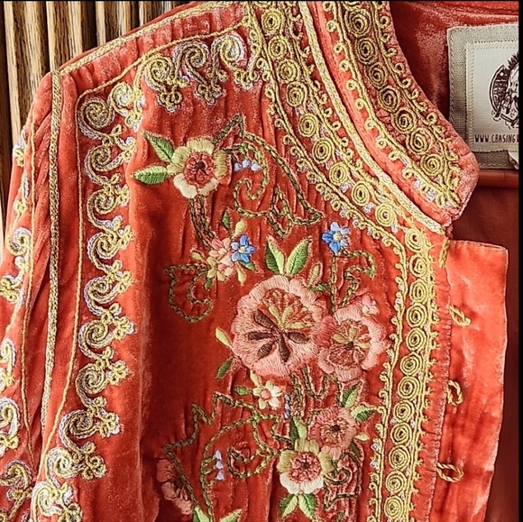 Chasing Unicorns Dark Horse Velvet Jacket - Picture 6 of 12